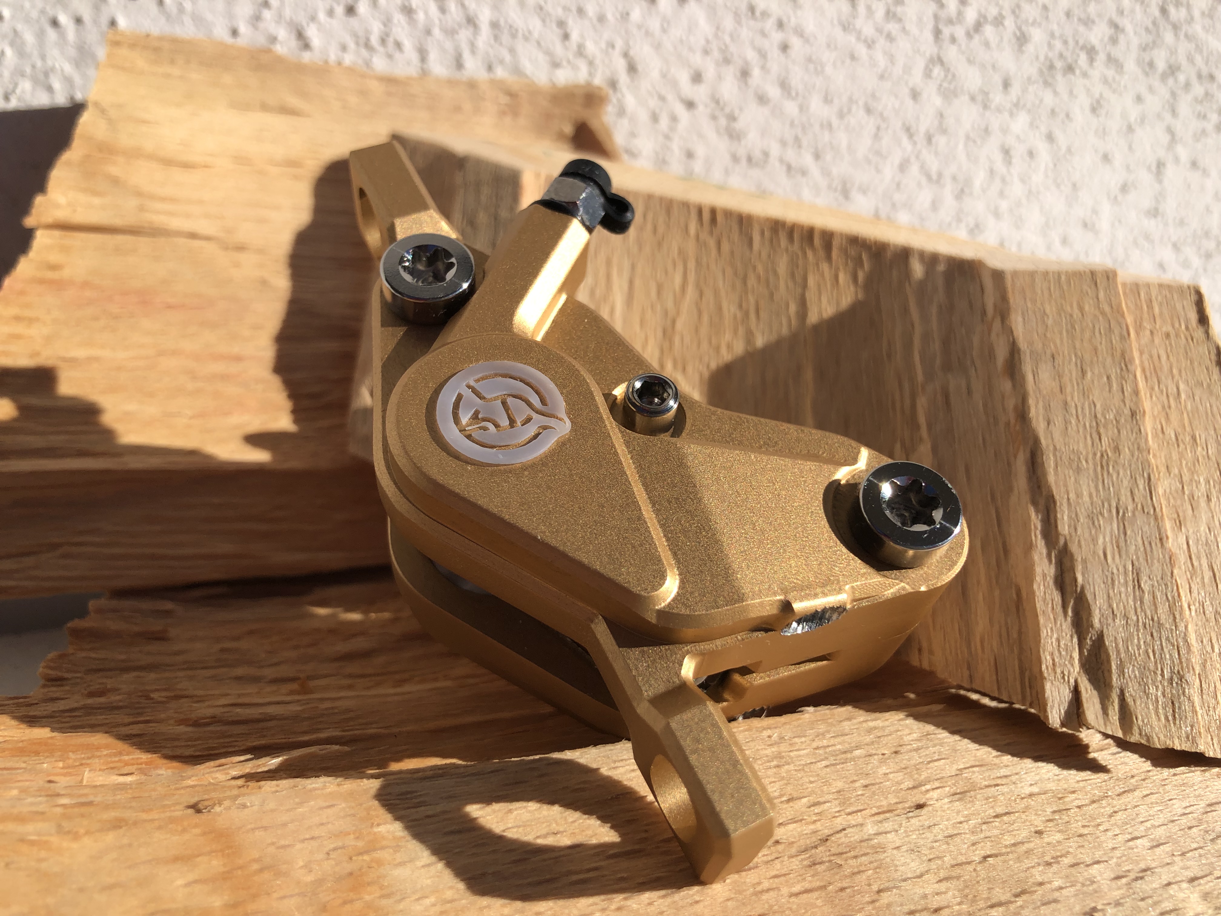 Pinza de freno de precisión en detalle